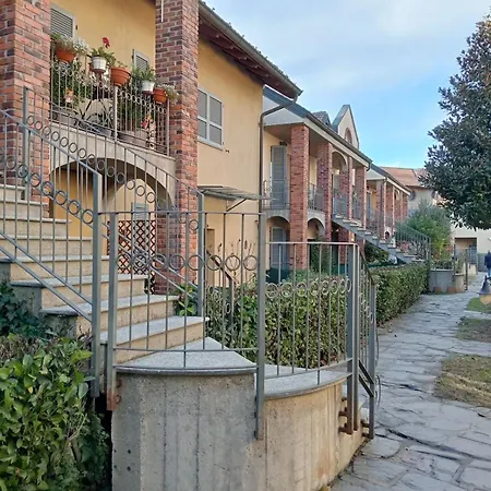 La Mansarda Sul Naviglio Apartment *