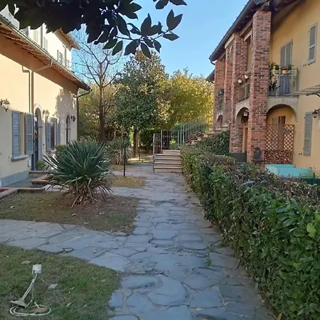 La Mansarda Sul Naviglio Bellinzago Lombardo